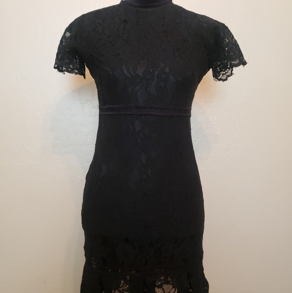 Boohoo night lace dress black size 4